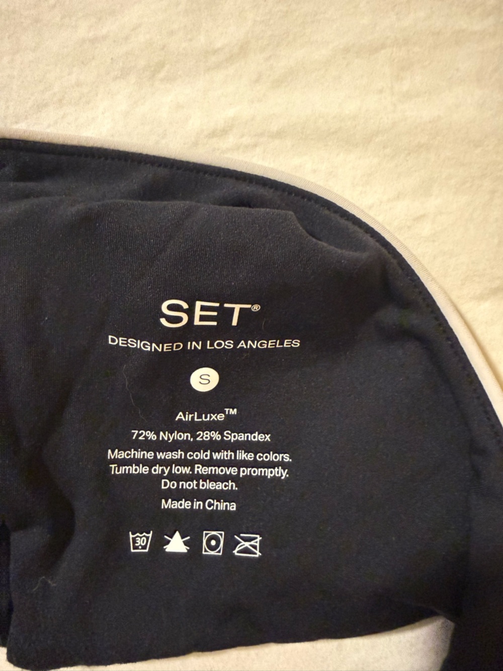 Set Active Breathe Contrast Wrap Bra - Picture 6 of 6
